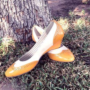 Wingtip Kitten Heels